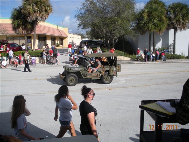 Jupiter Tequesta Christmas Parade 121011 009.jpg